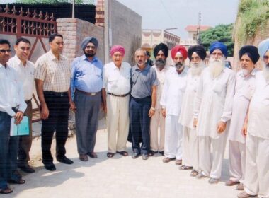 Sh. Satpal Singh Multani, Sarpanch Vill. Awanghore Shah with VLIF Team